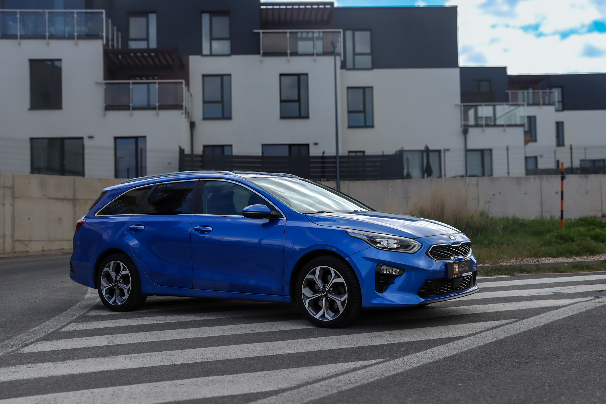 KIA CEED SW 1.6CRDi 100kw - obrázok 1
