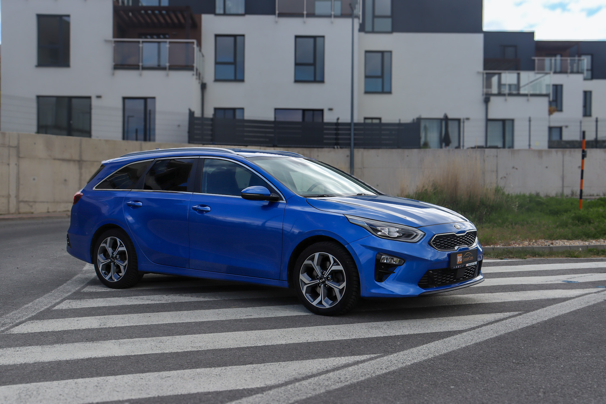 KIA CEED SW 1.6CRDi 100kw - obrázok 8