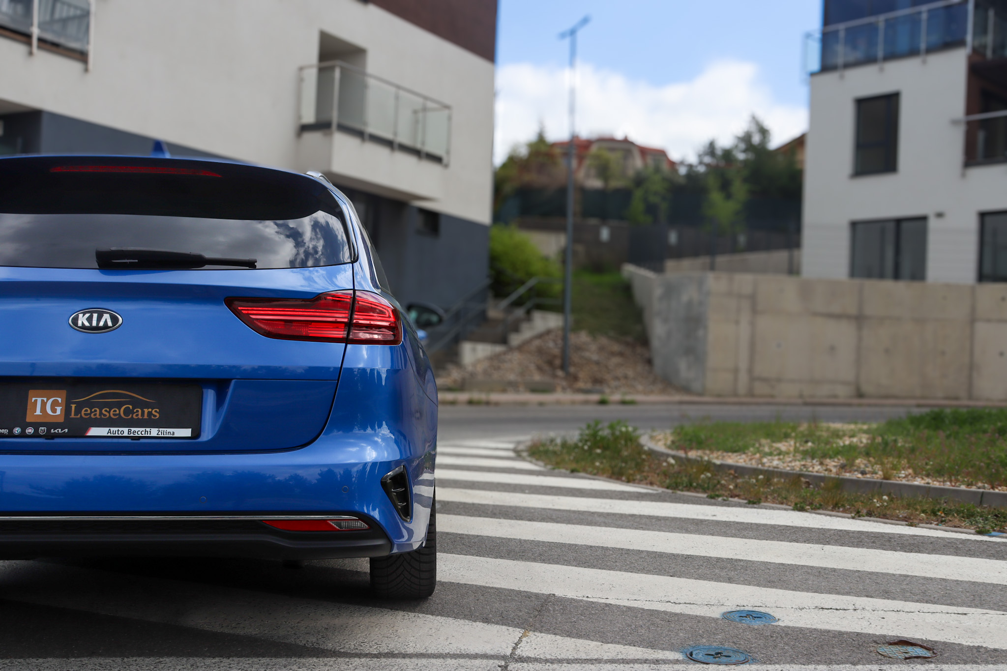KIA CEED SW 1.6CRDi 100kw - obrázok 9