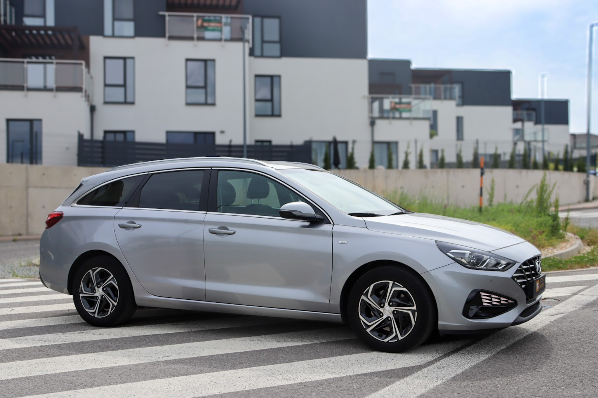 HYUNDAI I30 CW 1.5T-GDi 118kw - obrázok 1
