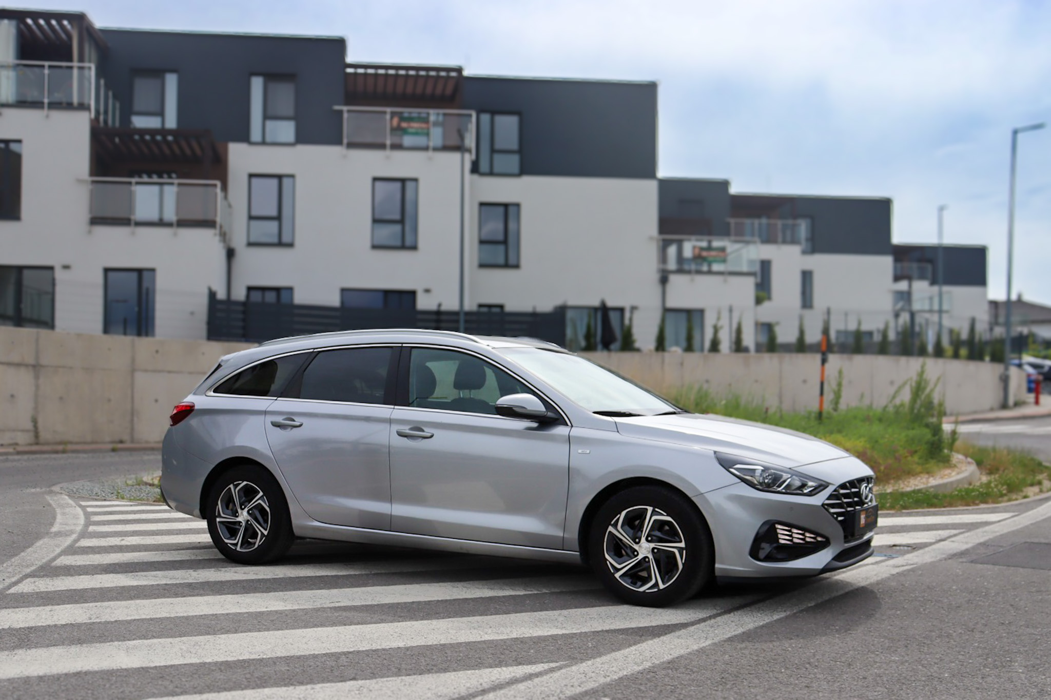 HYUNDAI I30 CW 1.5T-GDi 118kw - obrázok 2