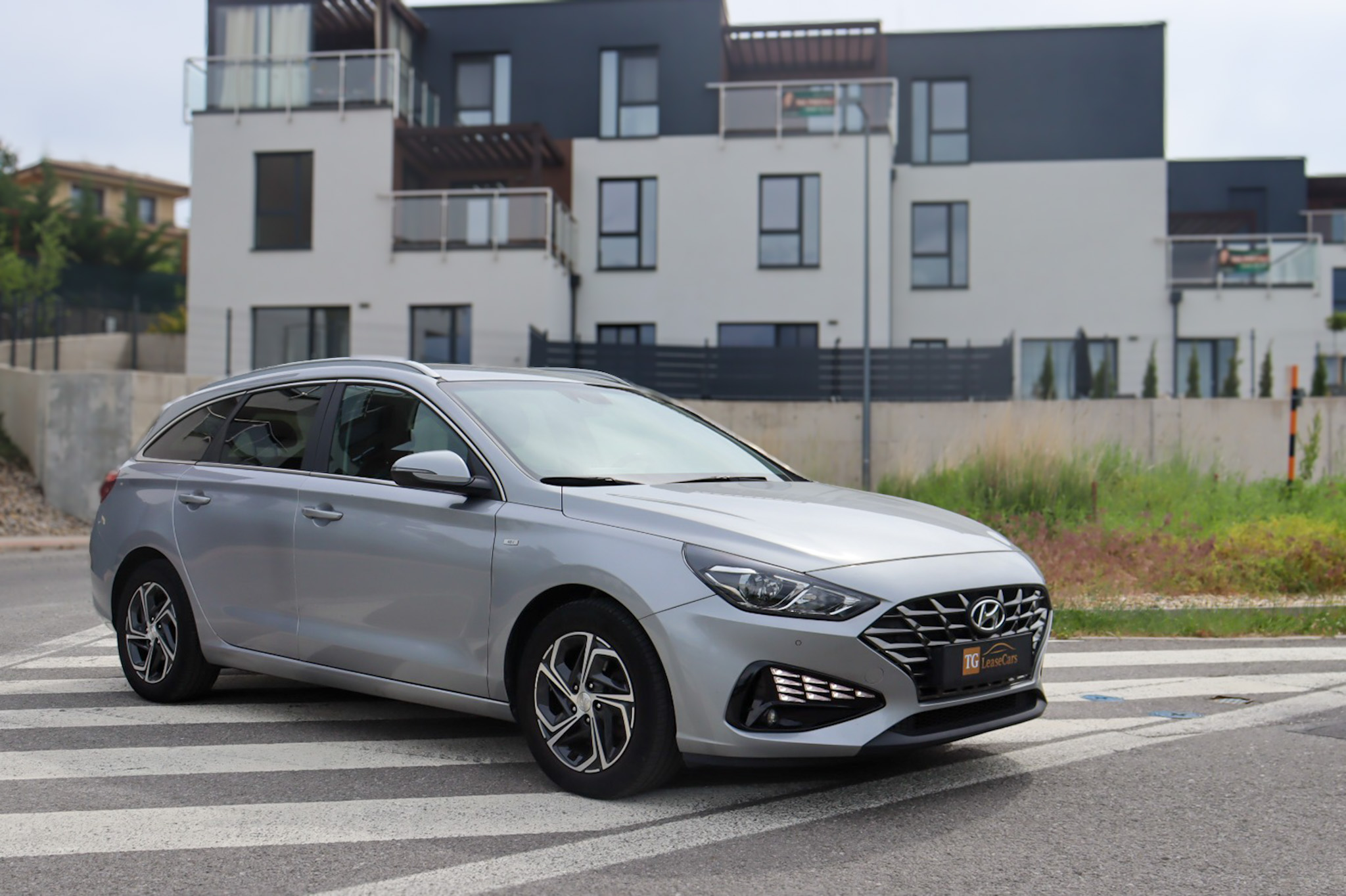 HYUNDAI I30 CW 1.5T-GDi 118kw - obrázok 8
