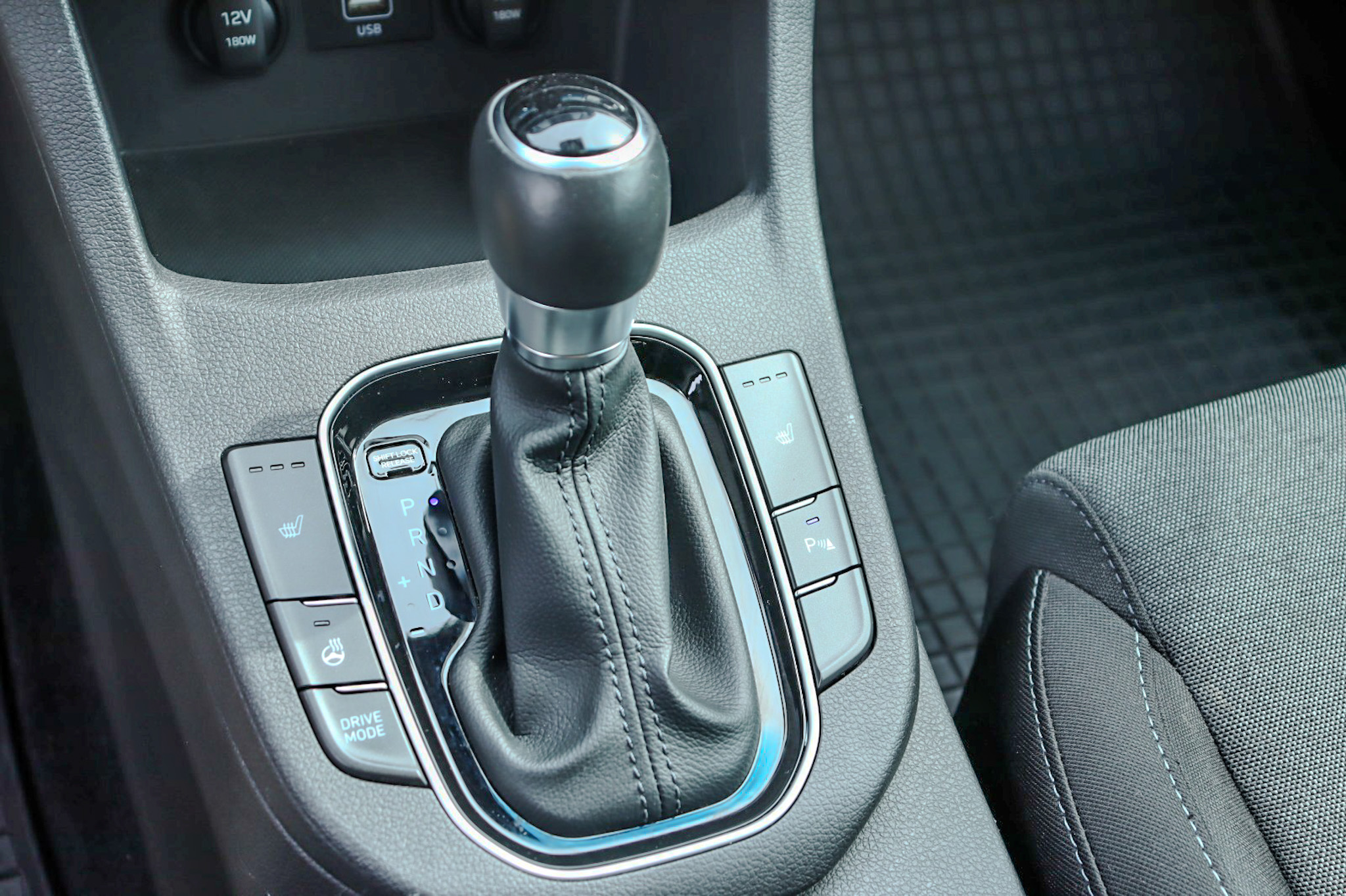 HYUNDAI I30 CW 1.5T-GDi 118kw - obrázok 21