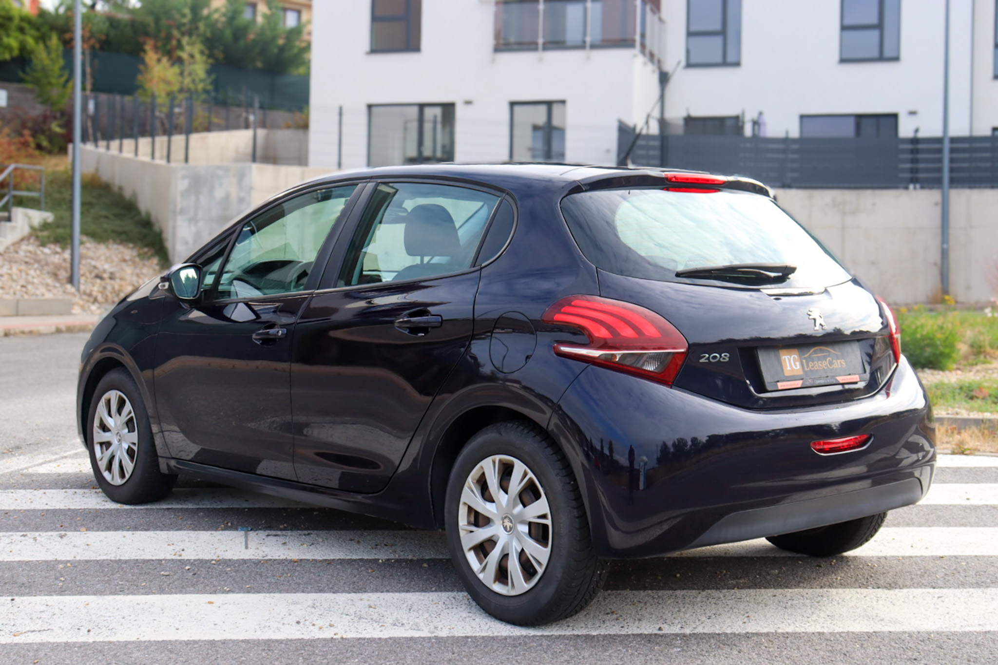 Peugeot 208 1.2 Puretech Active - obrázok 9