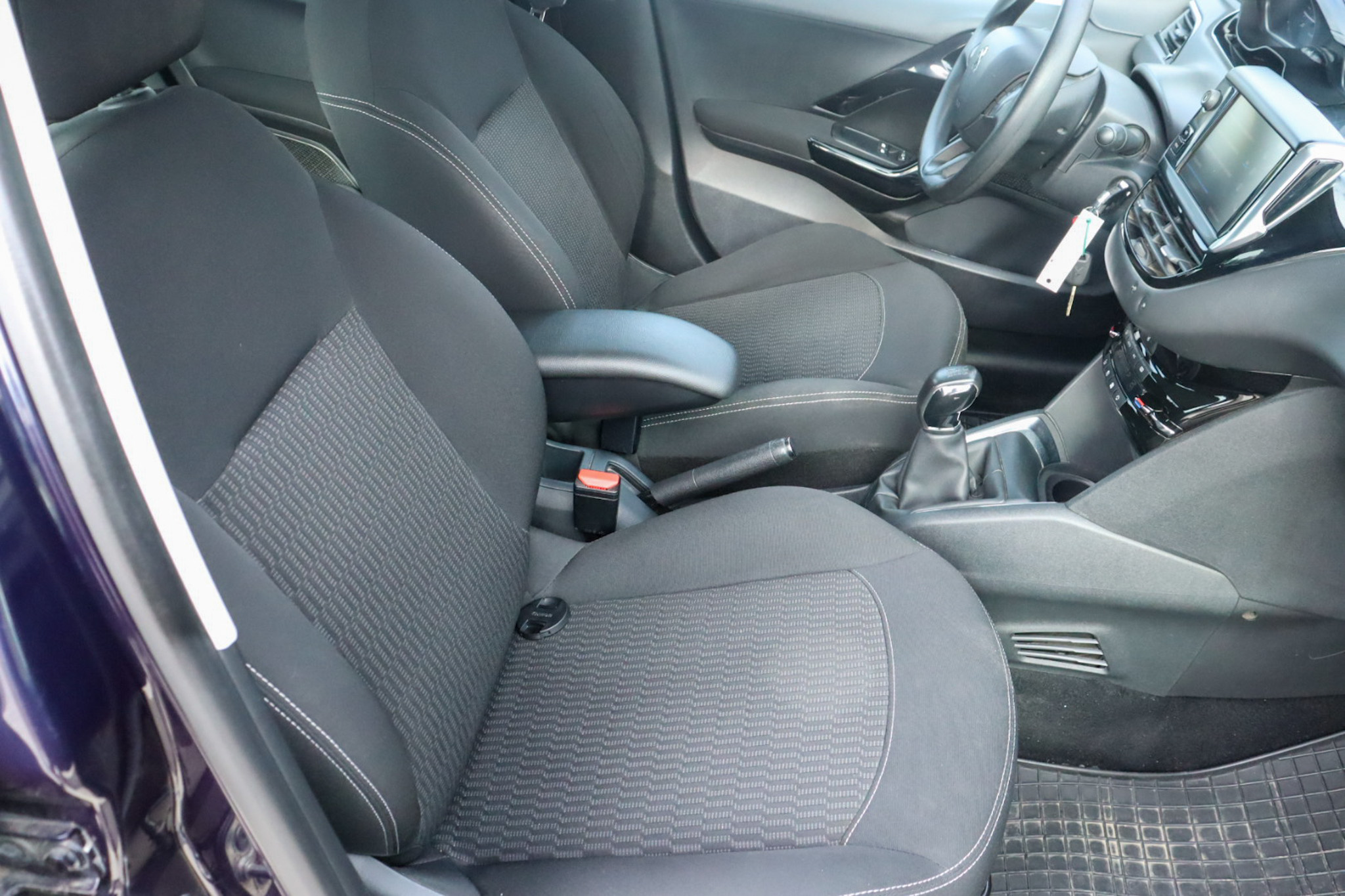 Peugeot 208 1.2 Puretech Active - obrázok 22